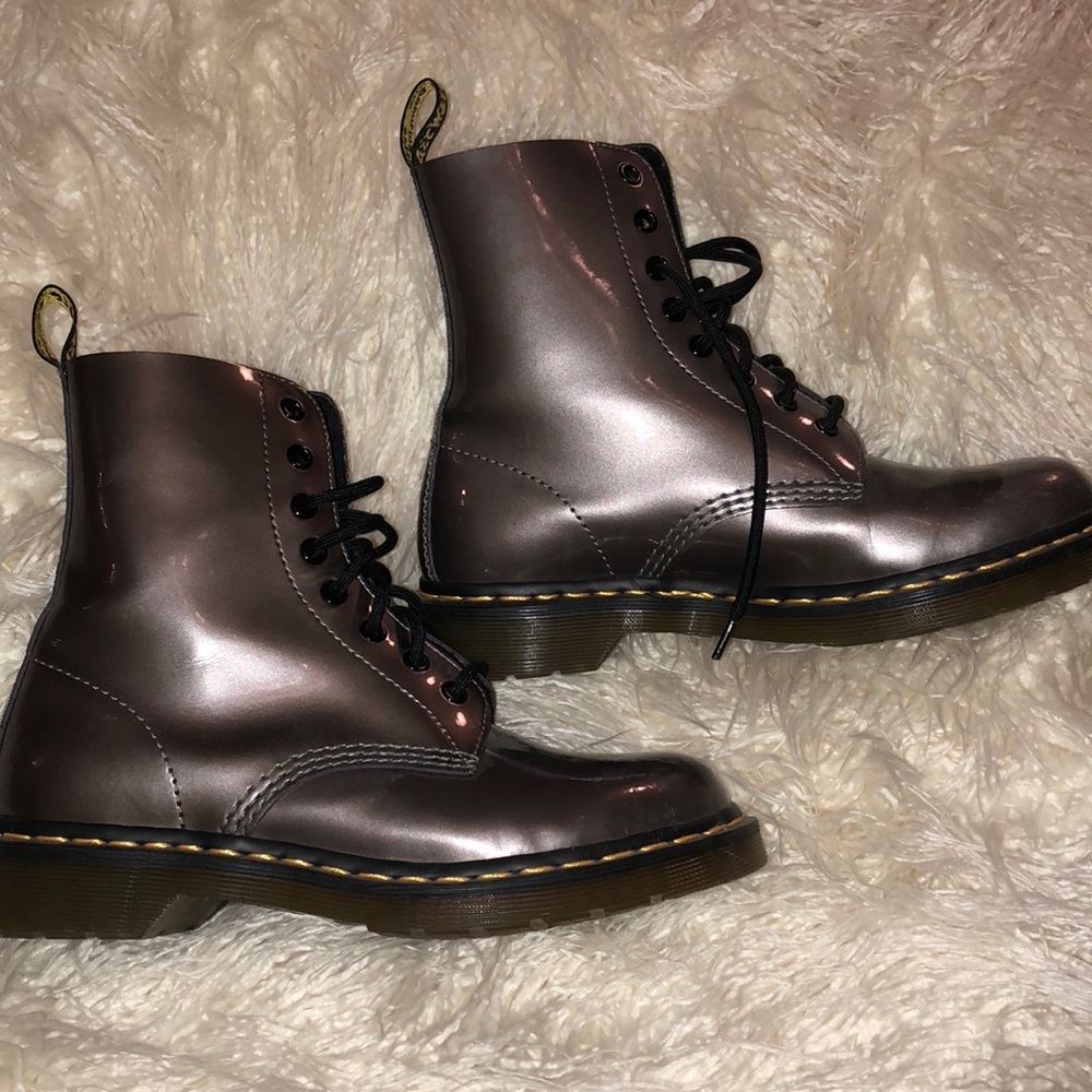 dr martens grey gunmetal color worn very few times!